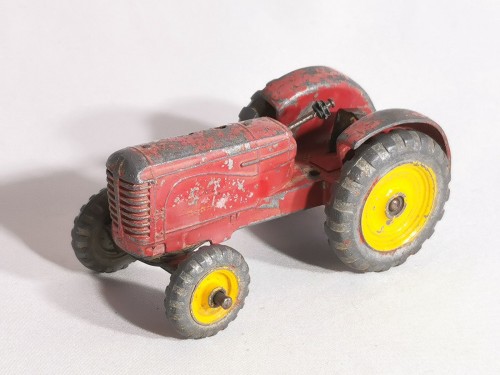 DINKY TOYS 27A / 300 - Tracteur Massey Harris